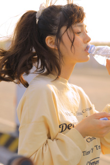 美女被爽
